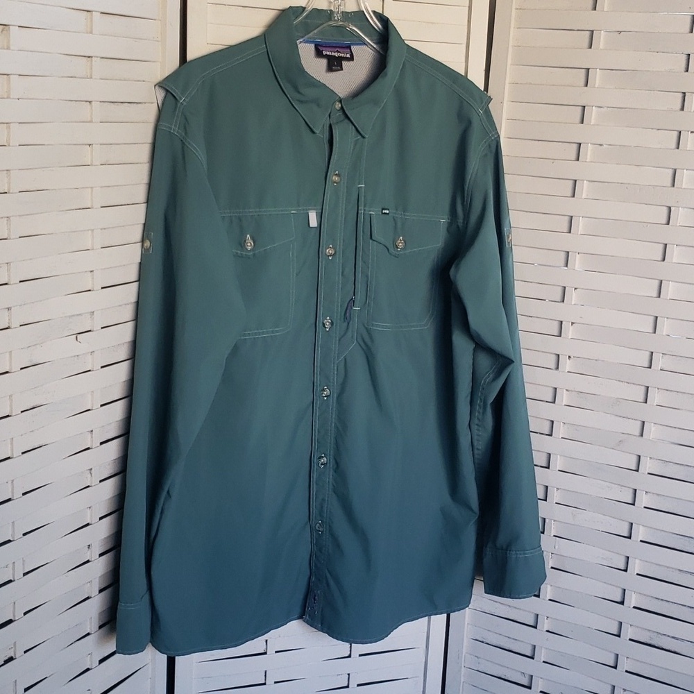 Patagonia green long sleeve outdoors hiking walking button down mens shirt XL